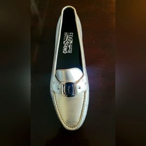 Salvatore Feffagamo gold loafers used 8.5
